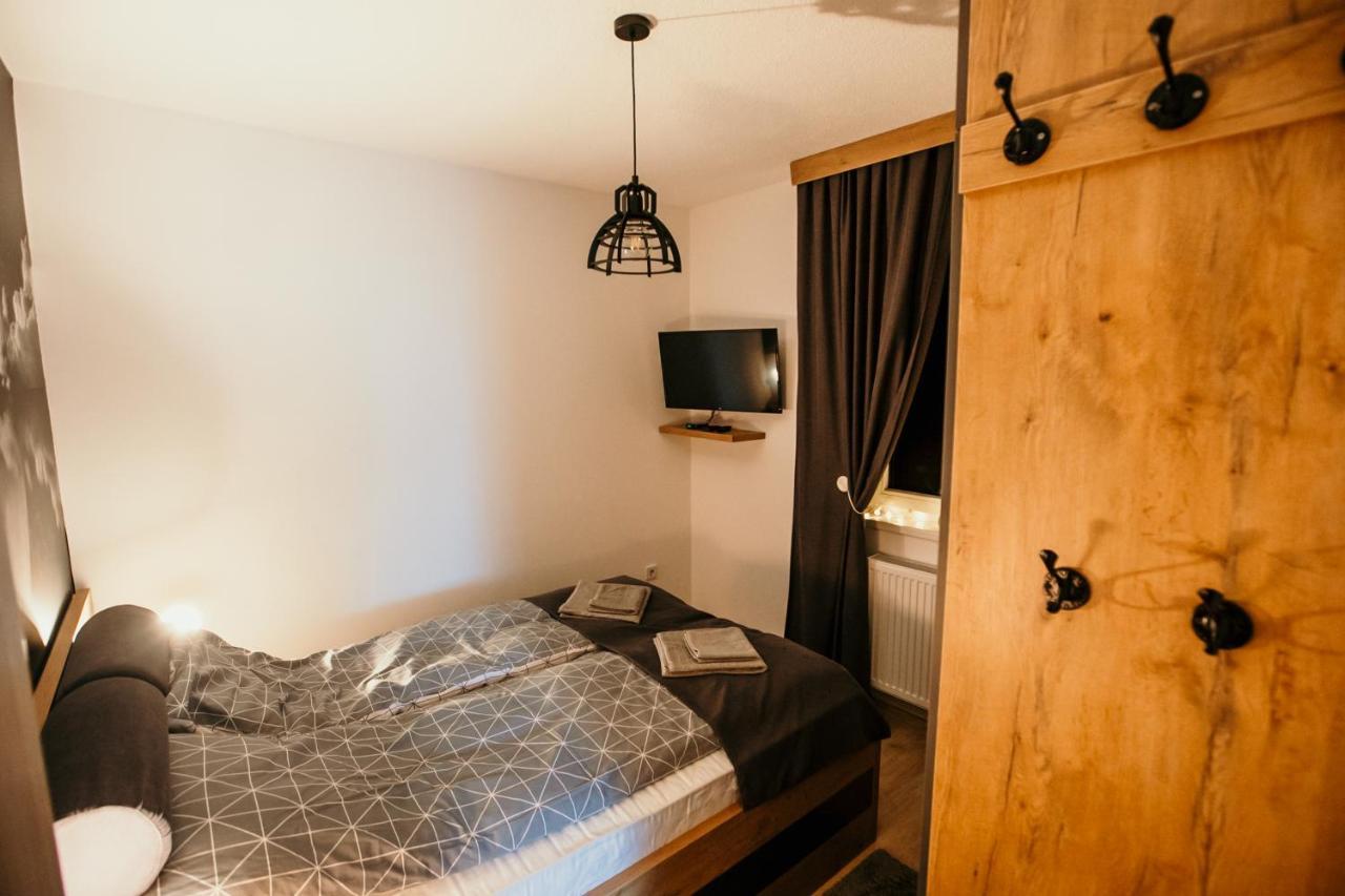 Wolf Apartments ヤホリナ エクステリア 写真